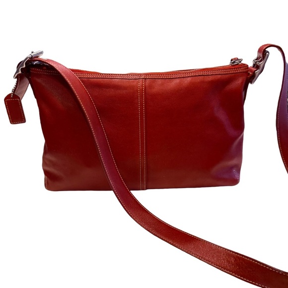 Coach VINTAGE Legacy Red Leather Crossbody Bag 9543 EUC Zip Close Adj Strap - Picture 2 of 16